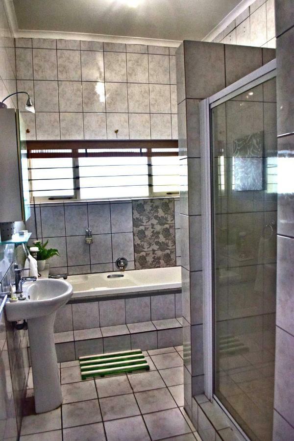 Zonnevanger Guesthouse Noorder-Paarl Extérieur photo